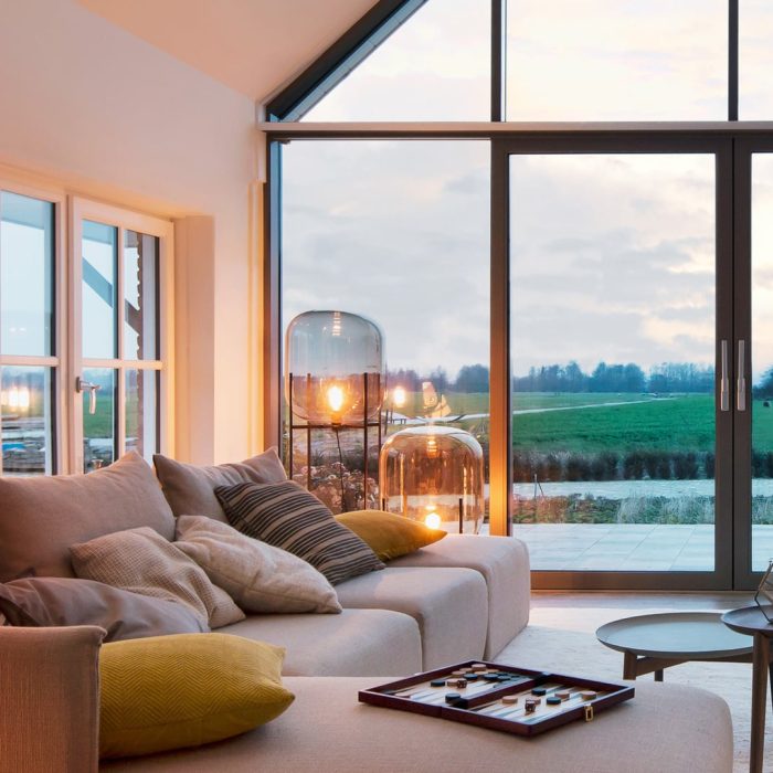 serramenti finstral Ristruttura by IWG: Serramenti, Portoni, Ristrutturazioni, Contract a Crema e Melegnano